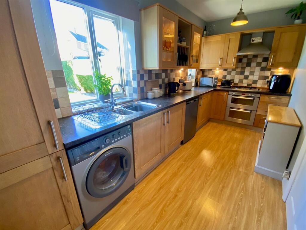 Kitchen new.jpg