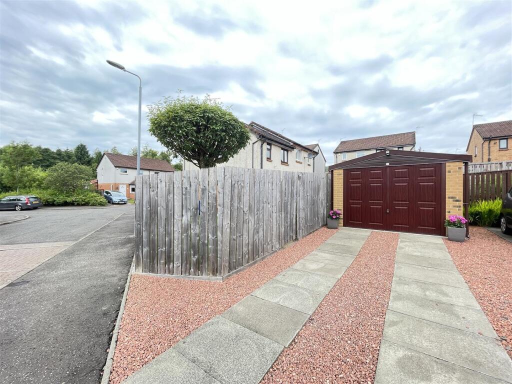 Driveway - Copy.JPEG