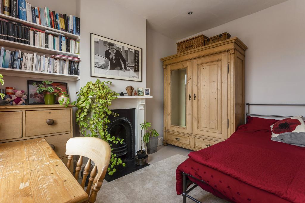 71 Copt Elm Road 306088 (11).jpg