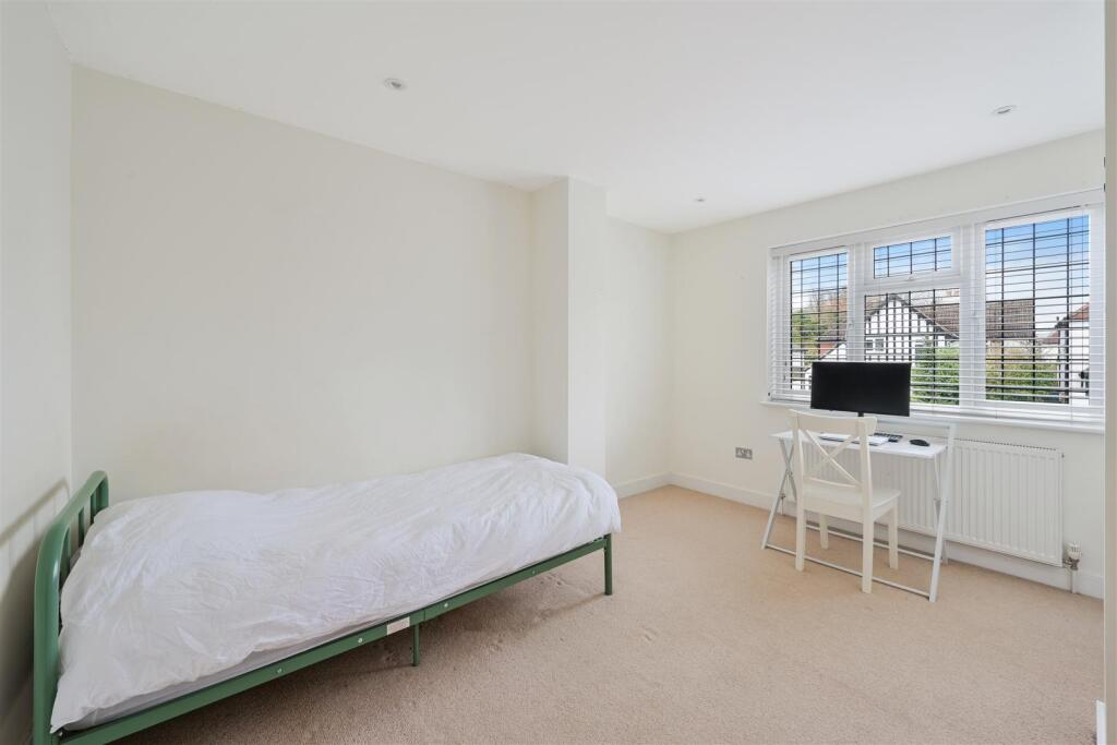 WHITEHORSE DRIVE (5).jpg