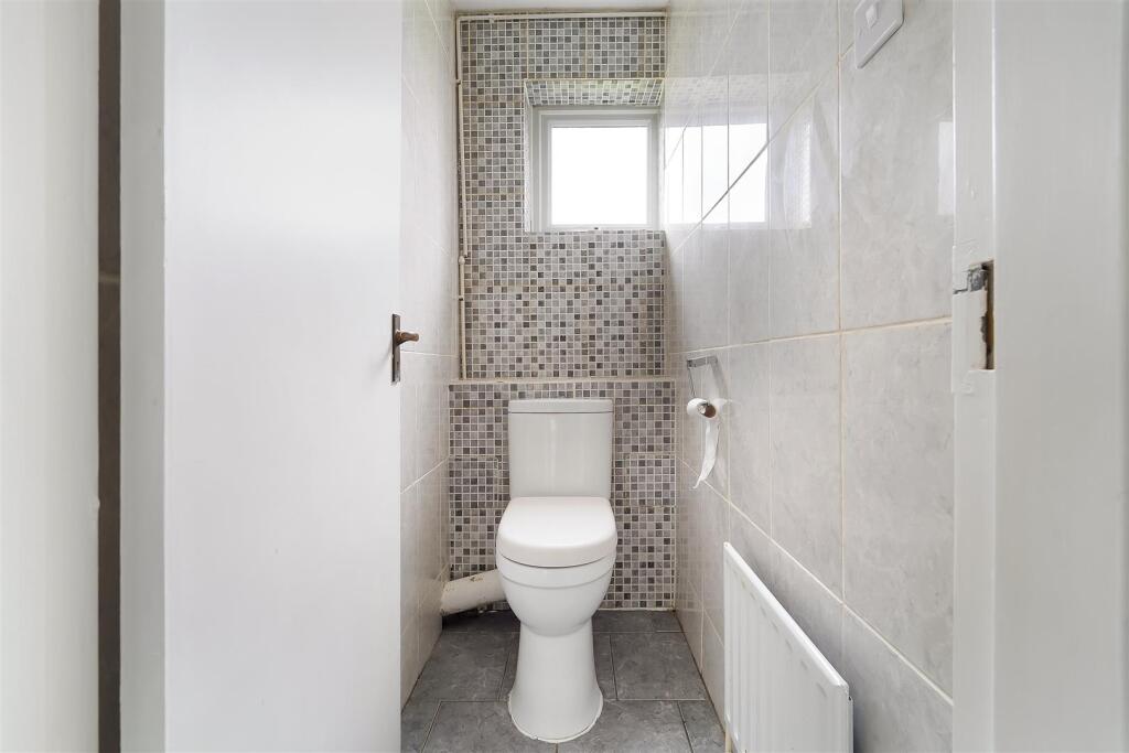 COURTLANDS CRESCENT, 58 (14).jpg