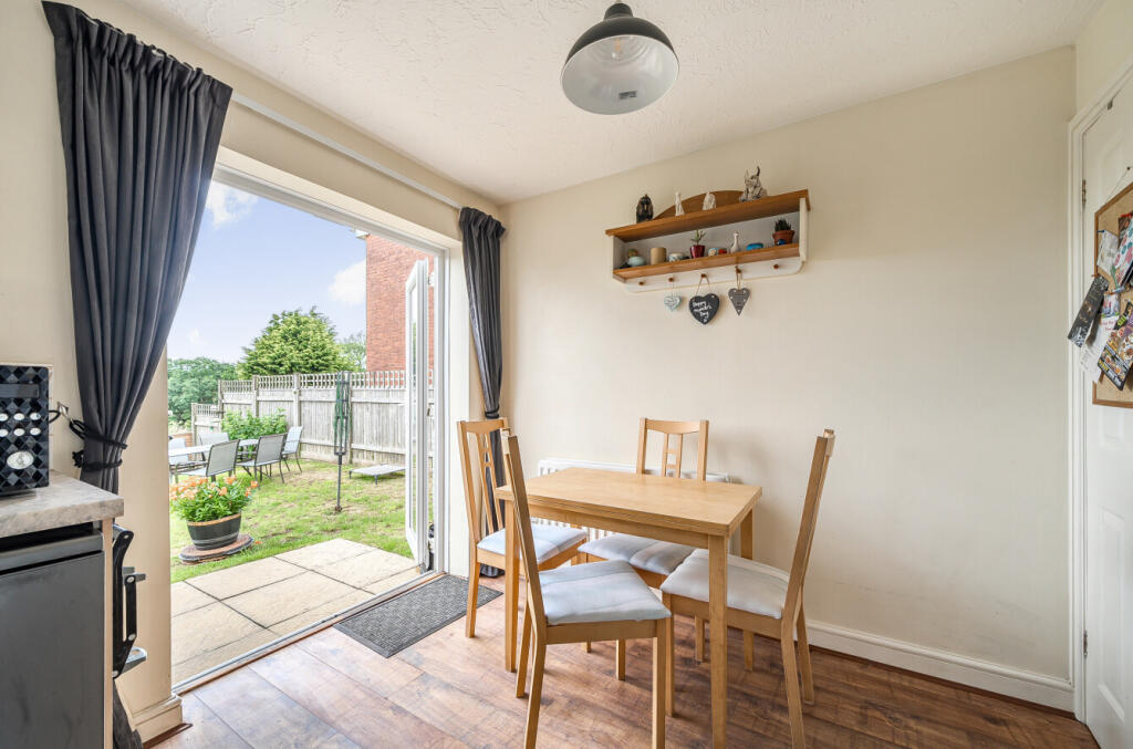 1315500-11-685c1c...