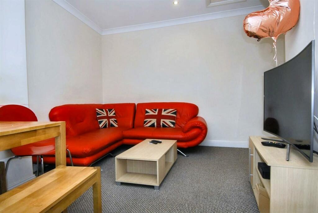 living room (2).jpeg
