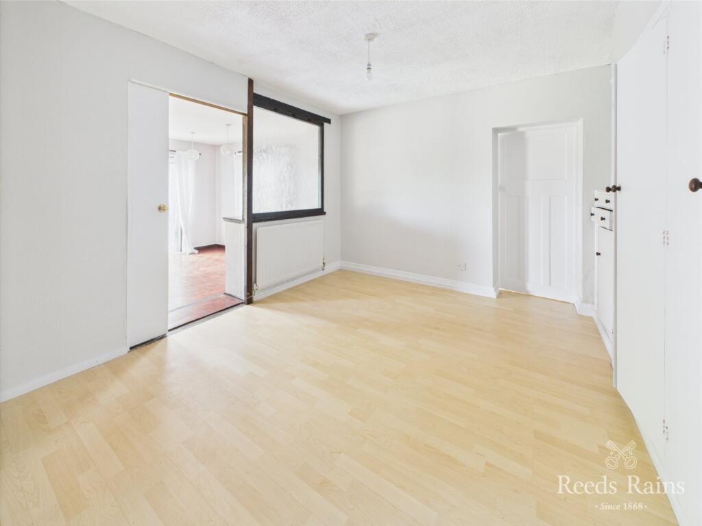 Play Room/Bedroom 4