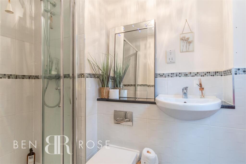 Master Ensuite