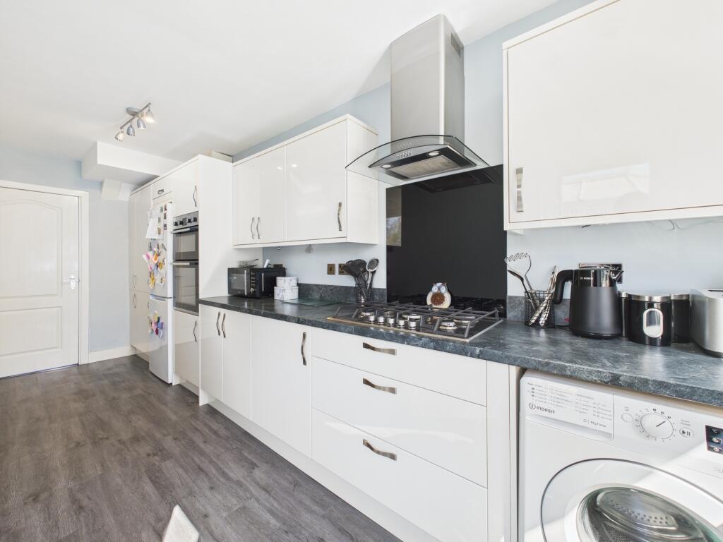 CAM05192G0-PR0042-STILL012