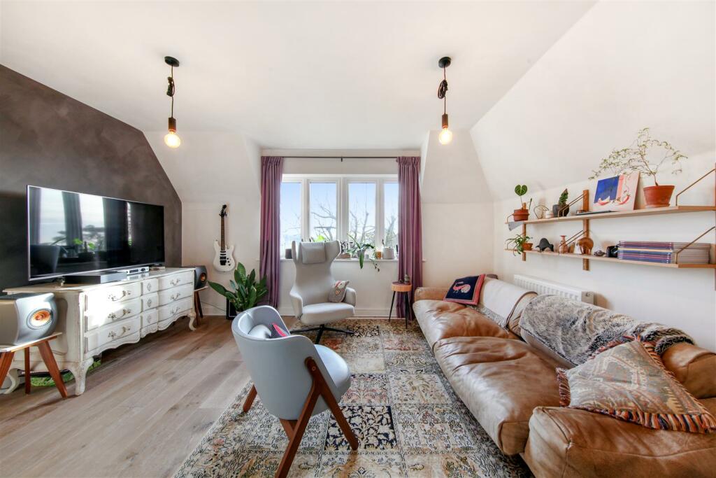 Flat 11, 1 Guardhouse Way - dQttdfJ7eV0VMt7GNU1O.j