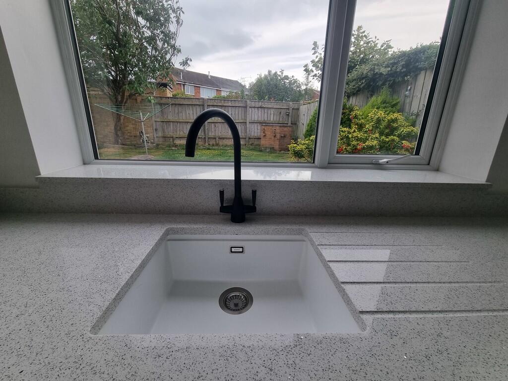 Sink Unit with Qu...