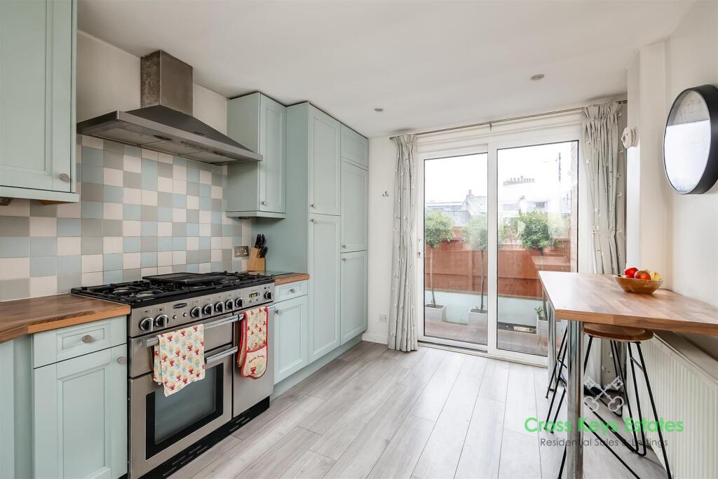Kitchen/Breakfast Room