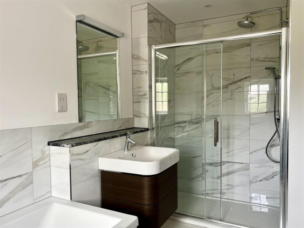 Bathroom Shower.jpg