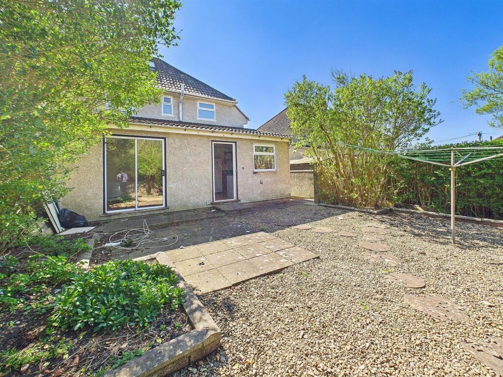 3 - Two Flats for Auction, Fishponds, Bristol.jpg