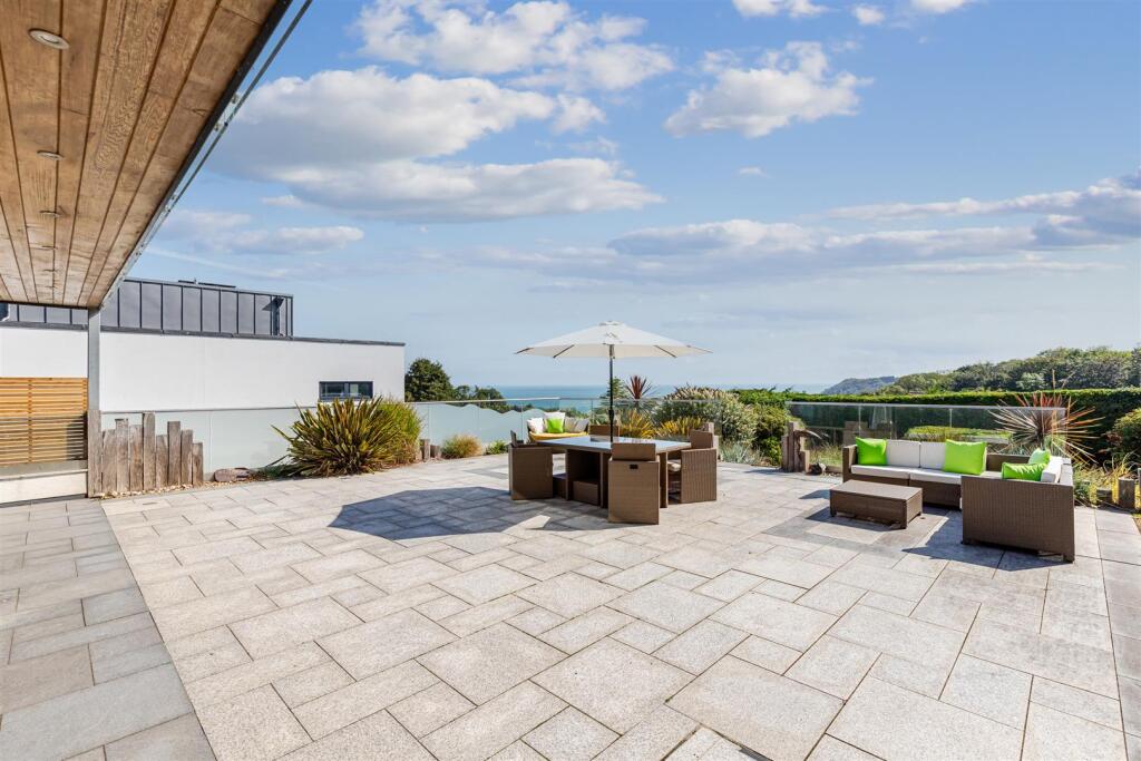 A12 - Bascombe Road, Brixham, Eastleigh House - 25