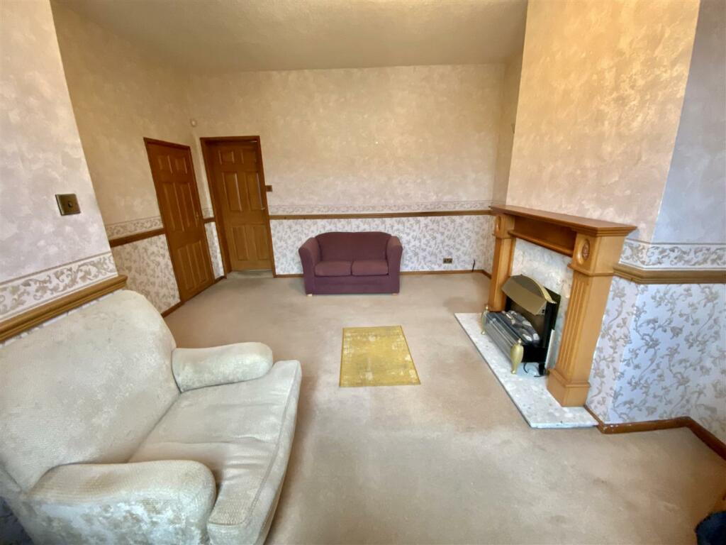 Bramleys Estate Agents - Shillbank - Mirfield (1).