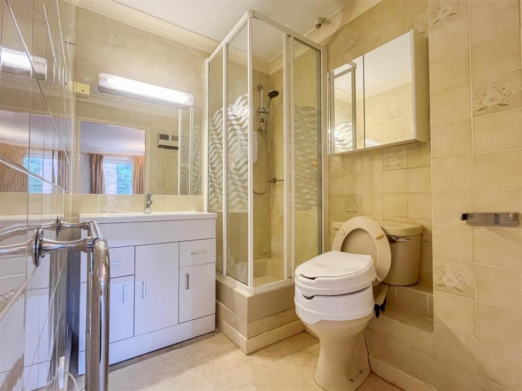 en suite.jpg