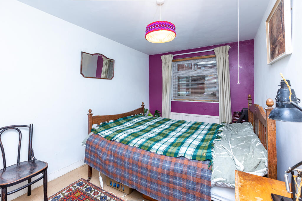 16 Tunstall Close -10