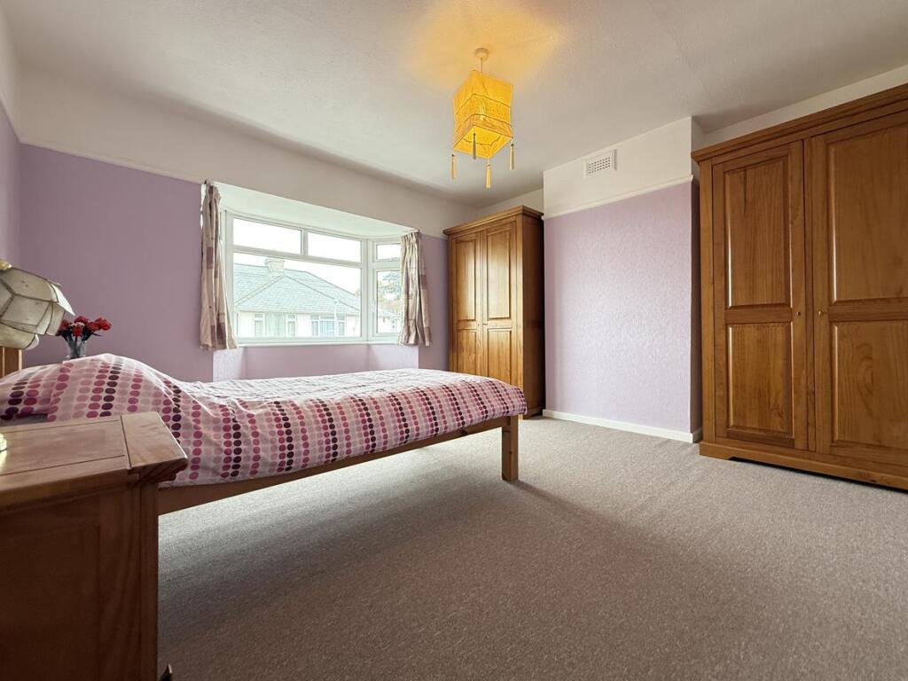 Tor Road 47 - Bedroom One.jpg