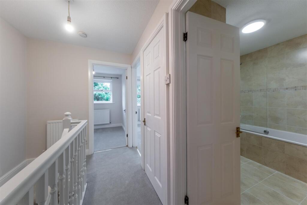11 Brookfield Close-018.jpg