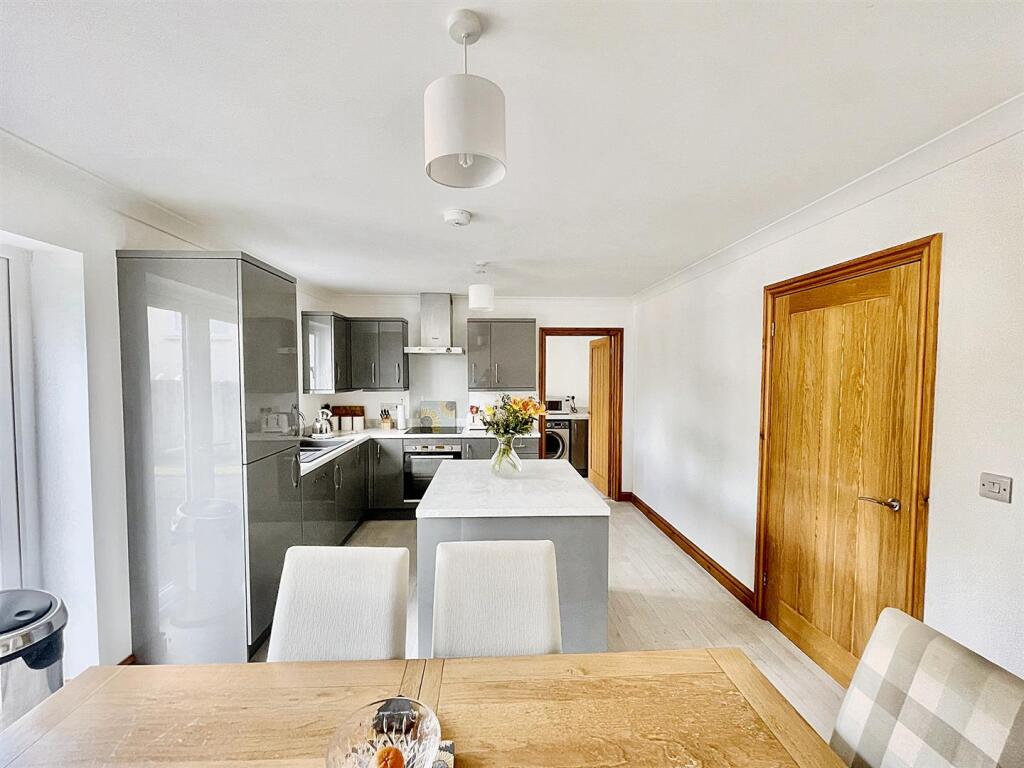 WhatsApp Image 2024-08-29 at 16.12.21.jpg