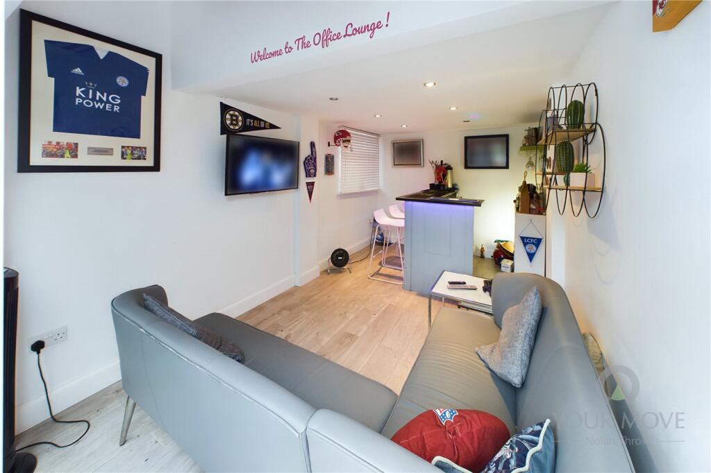 Entertaining Room