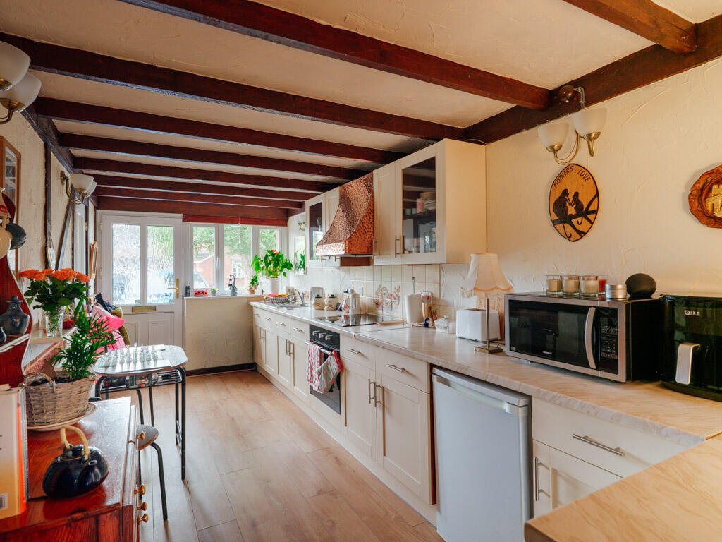 Kitchen / Breakfast Room