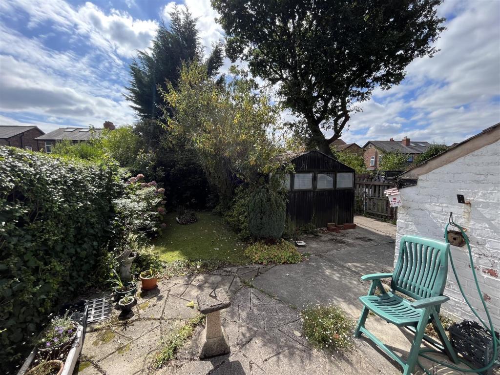 Garden 2.jpg