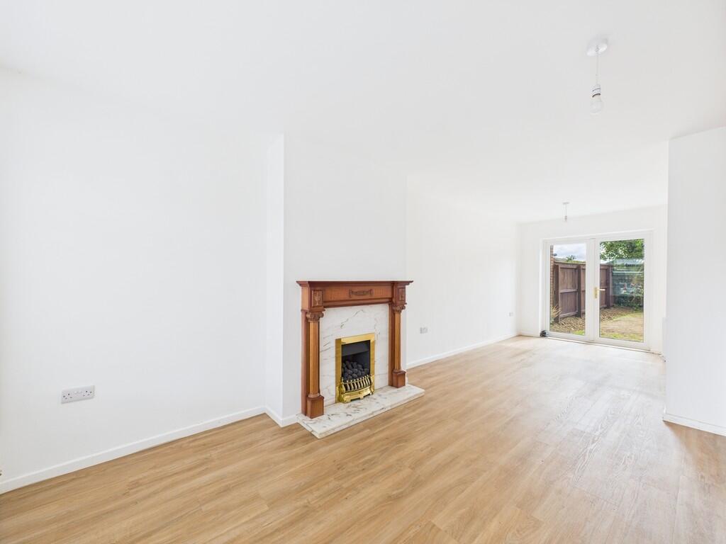 CAM01835G0-PR0275...