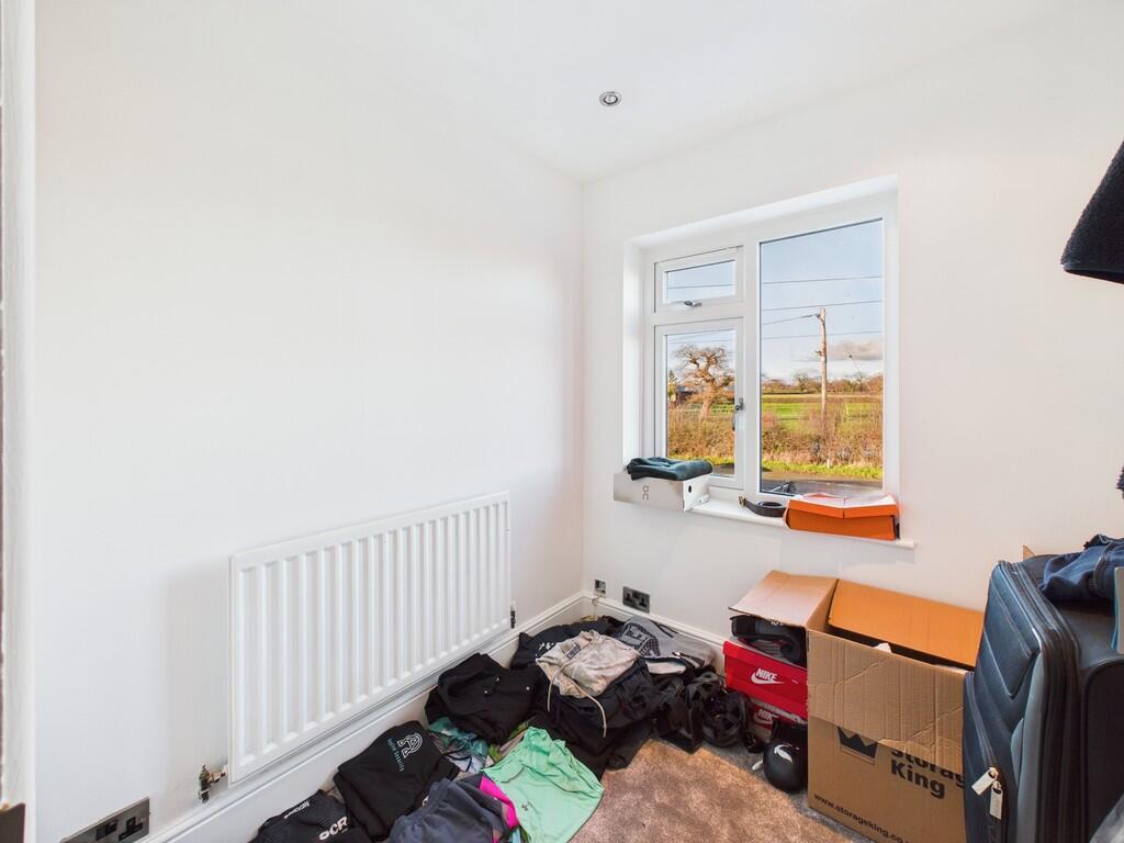 CAM02854G0-PR0483...