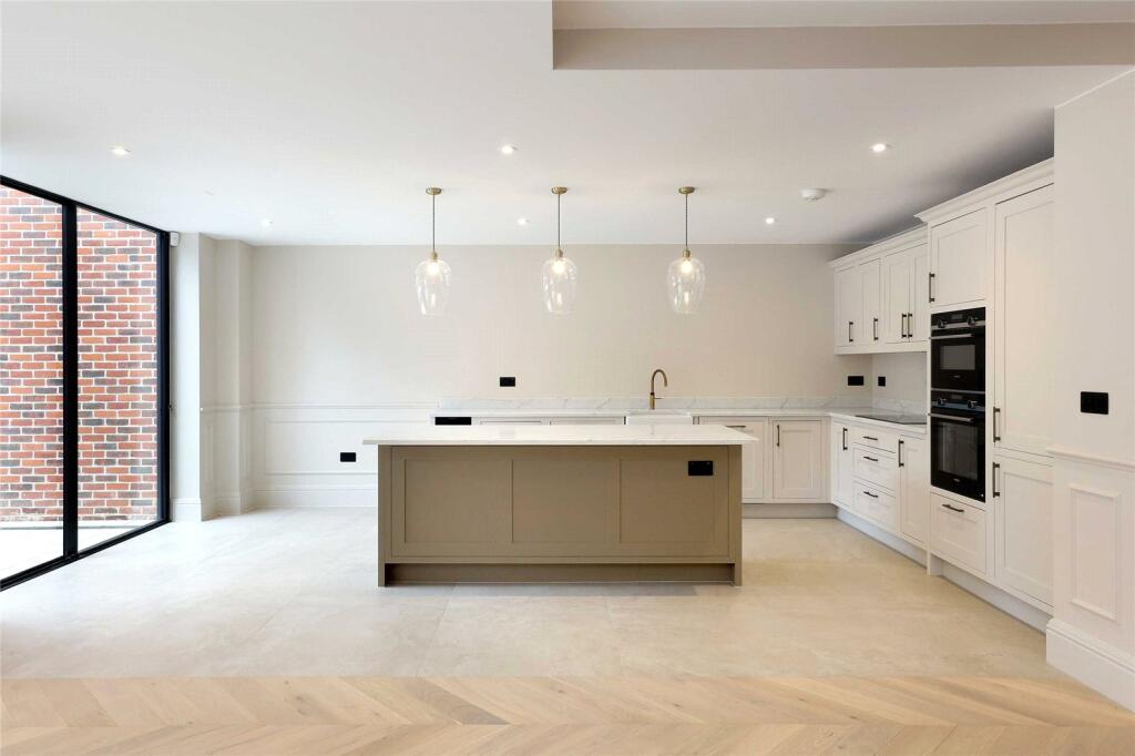 Kitchen/Dining