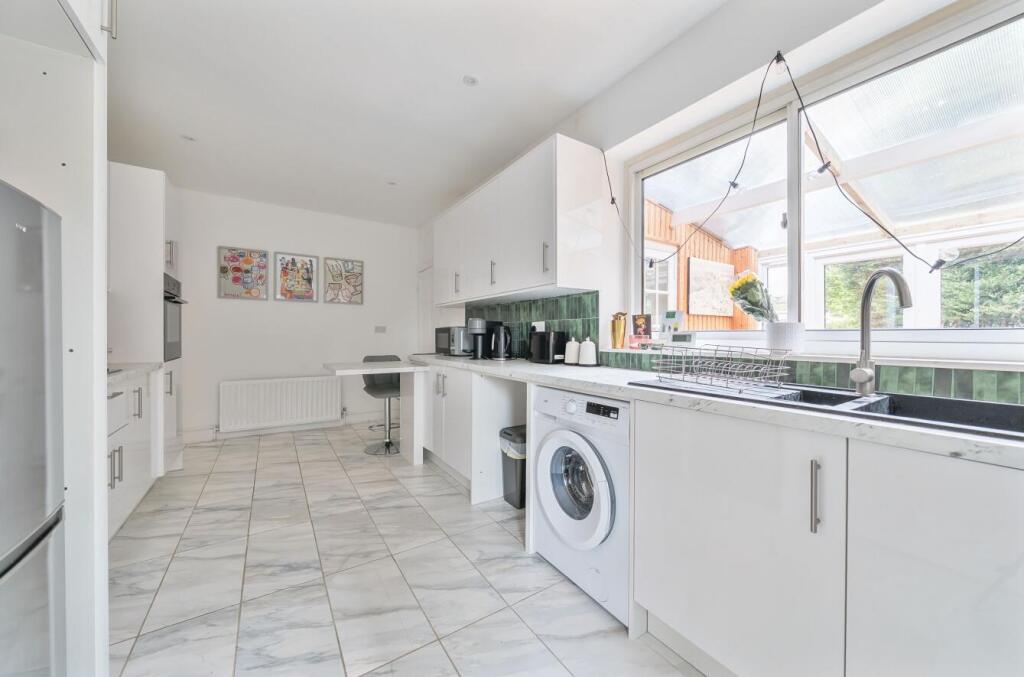 Davidson Frost-Wellings, DFW, Silverston Way, Kitc