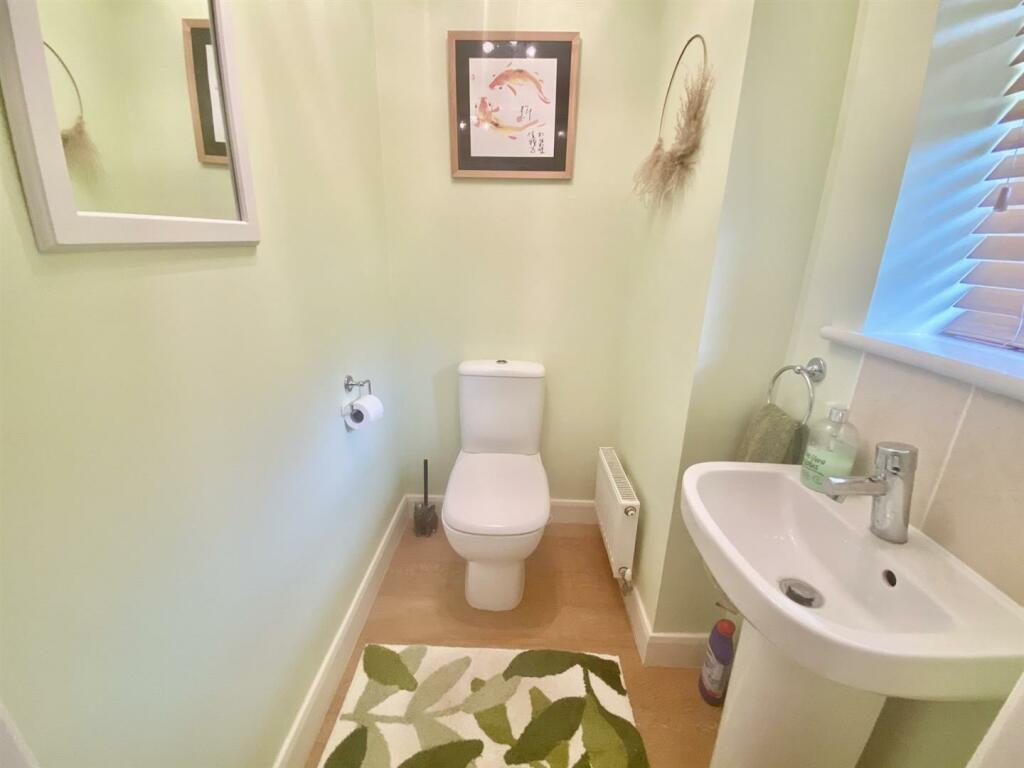 CLOAKROOM WC