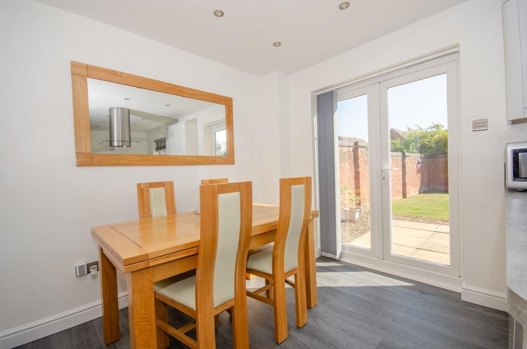 Dining area.jpg