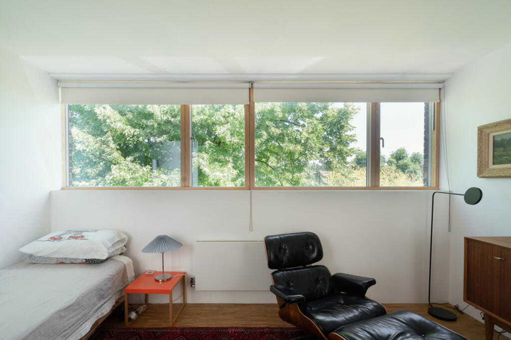 296452 - ALBION-DRIVE-2025-32.jpg