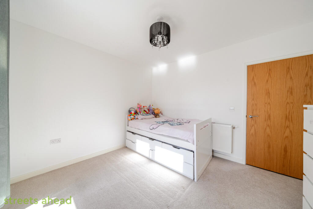 087b0b99-2e5f-423...