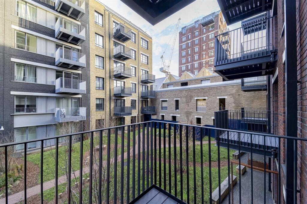 Balcony    .jpg