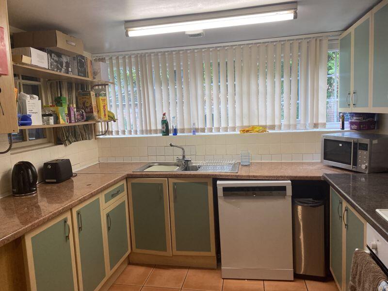 Kitchen 2