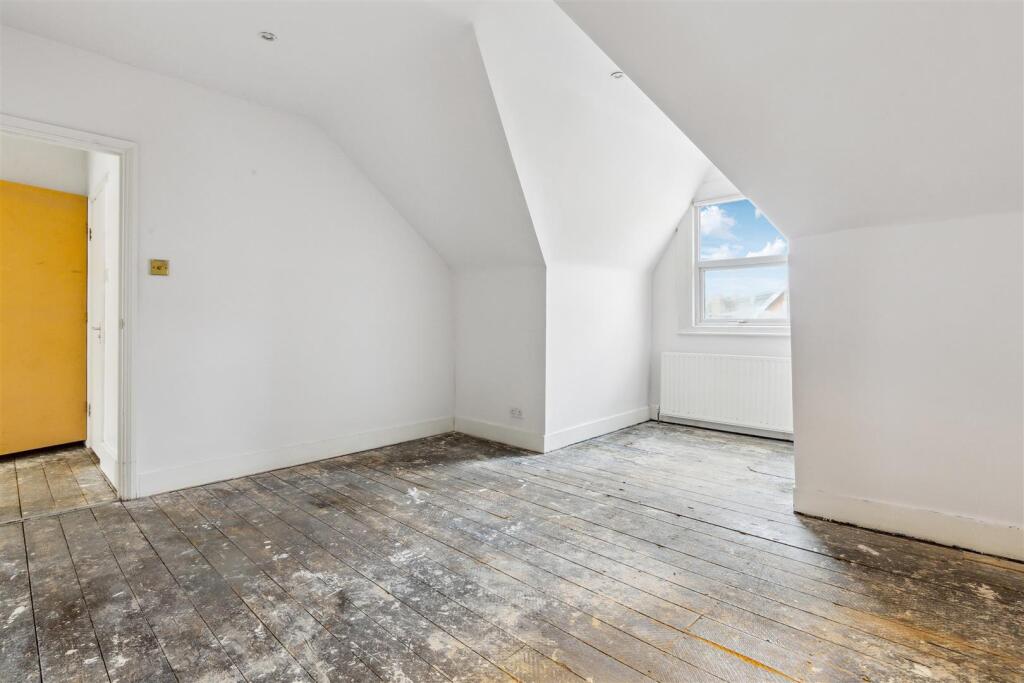 St Mary's Grove, W4 - FOR SALE