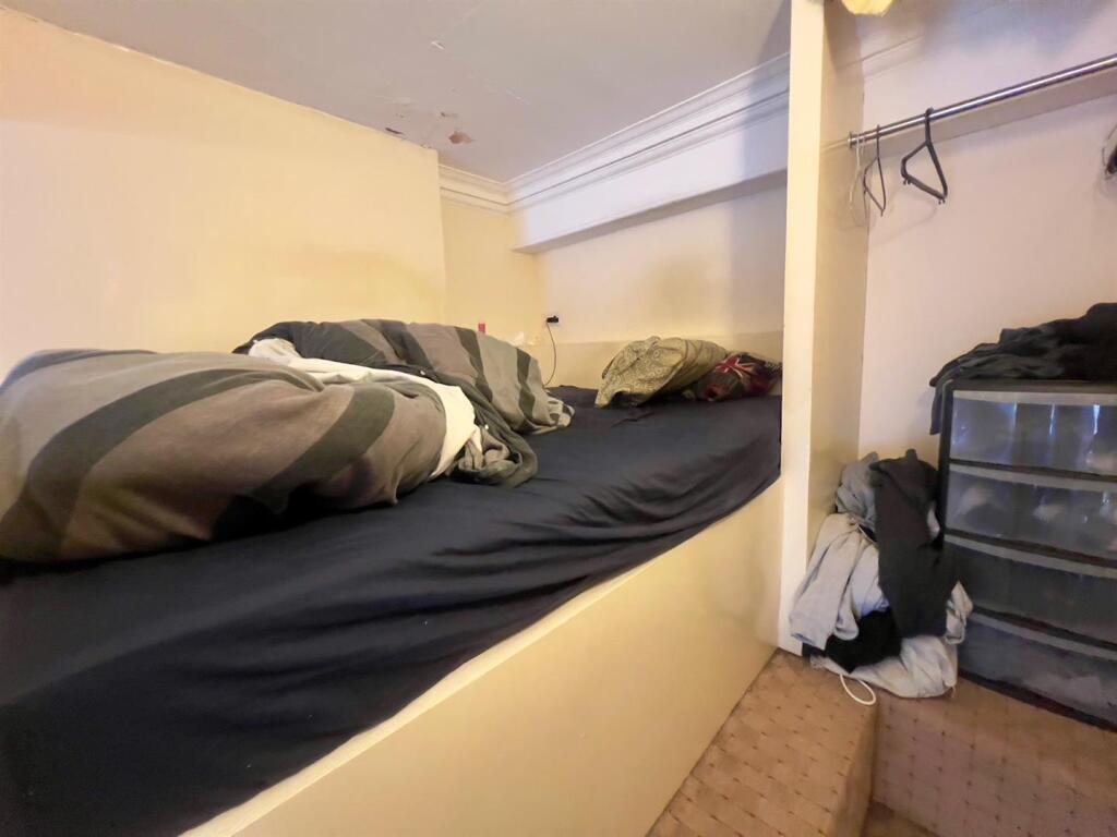 bedroom.jpg