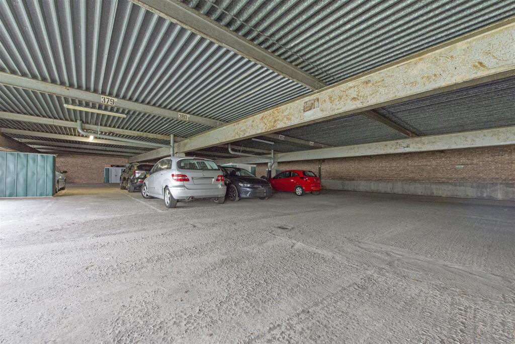 53018  Hi res (12).jpg