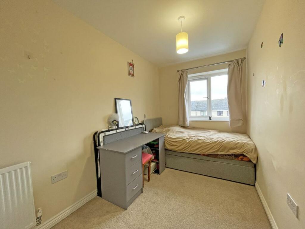 Harlyn Drive 6 Bed 3.jpg