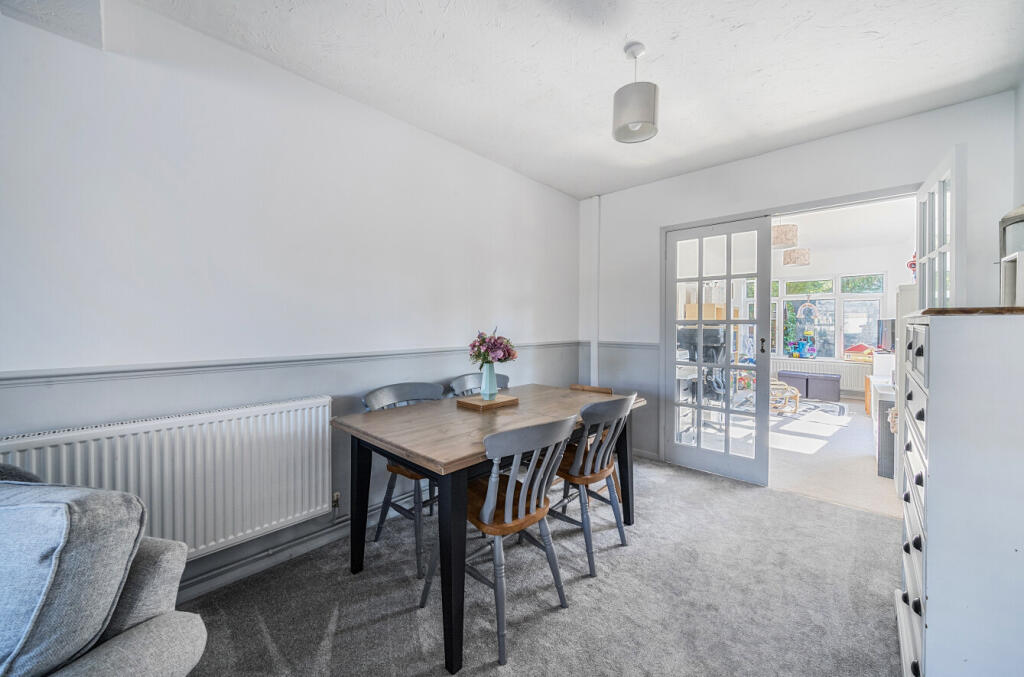 1312595-4-6852fbe...