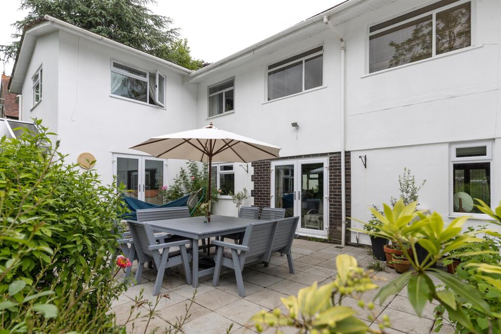 11 Fairwater Road Llandaff-47.jpg