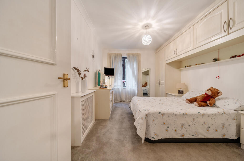 1374308-2-6904912...