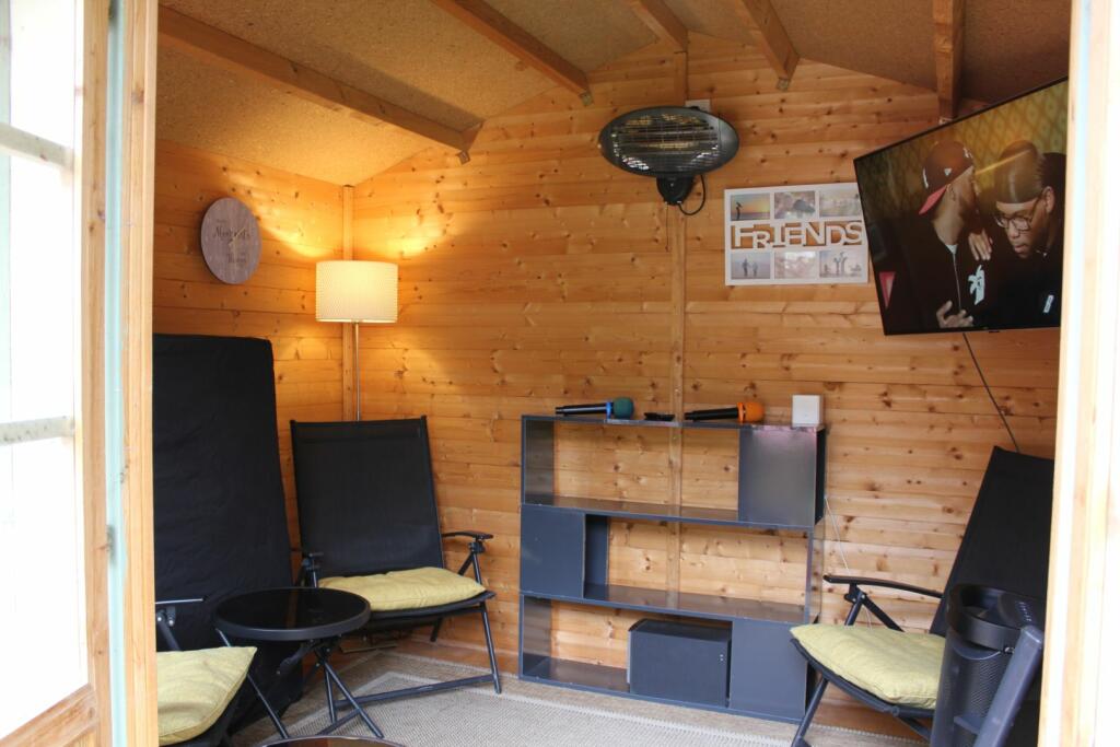 Shed