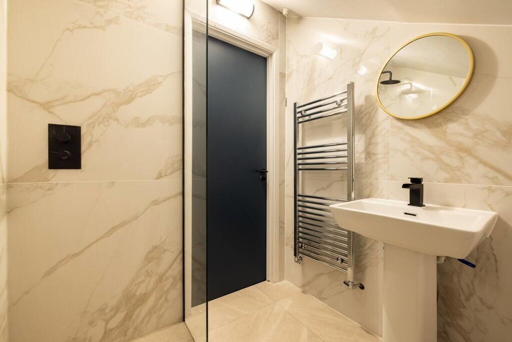 3eb3ece6-0ae5-4c2...