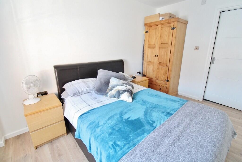 IMG_4892 (1024x68...