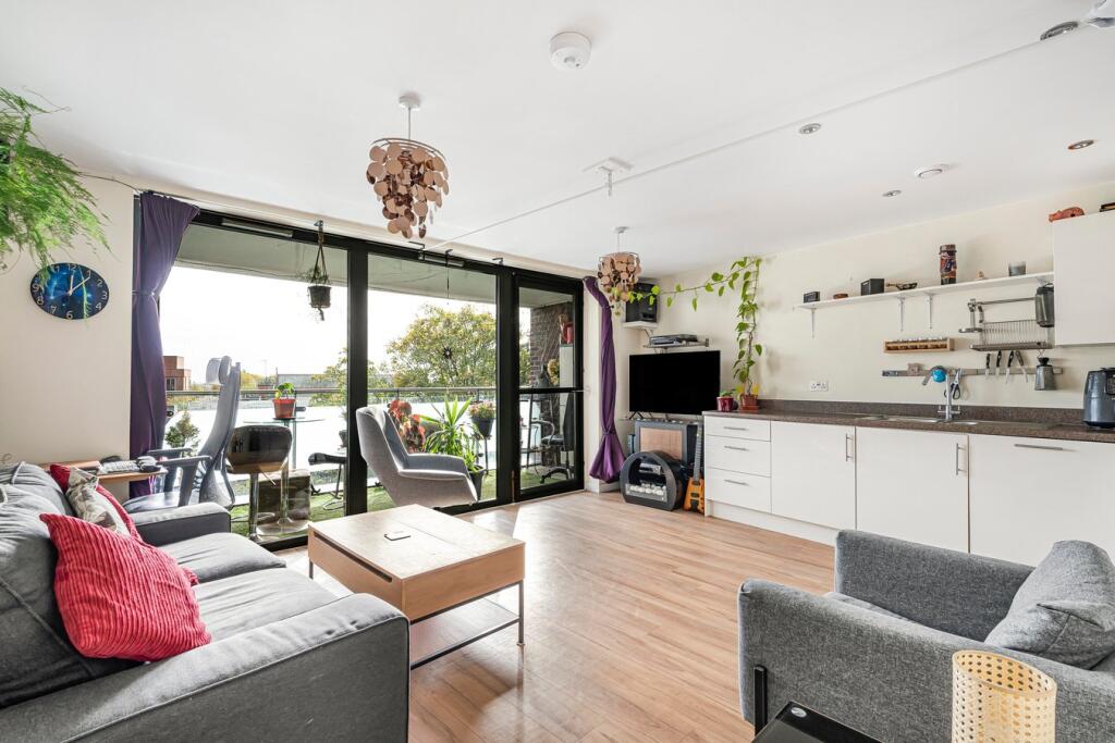 Tewkesbury Road, West Ealing, Ealing, W13