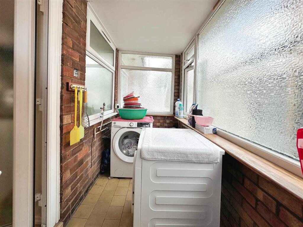 5b7fb47b-image_picker_59397923-86AB-4598-A168-EFF7