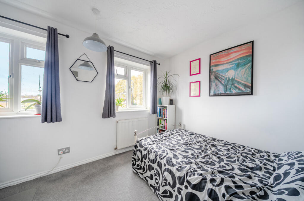 1383569-12-691dcb...