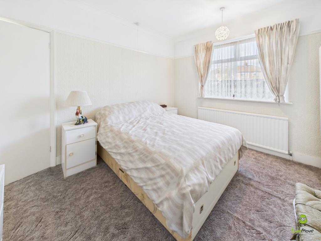 Presented by Clinton at EweMove Bexleyheath and Da