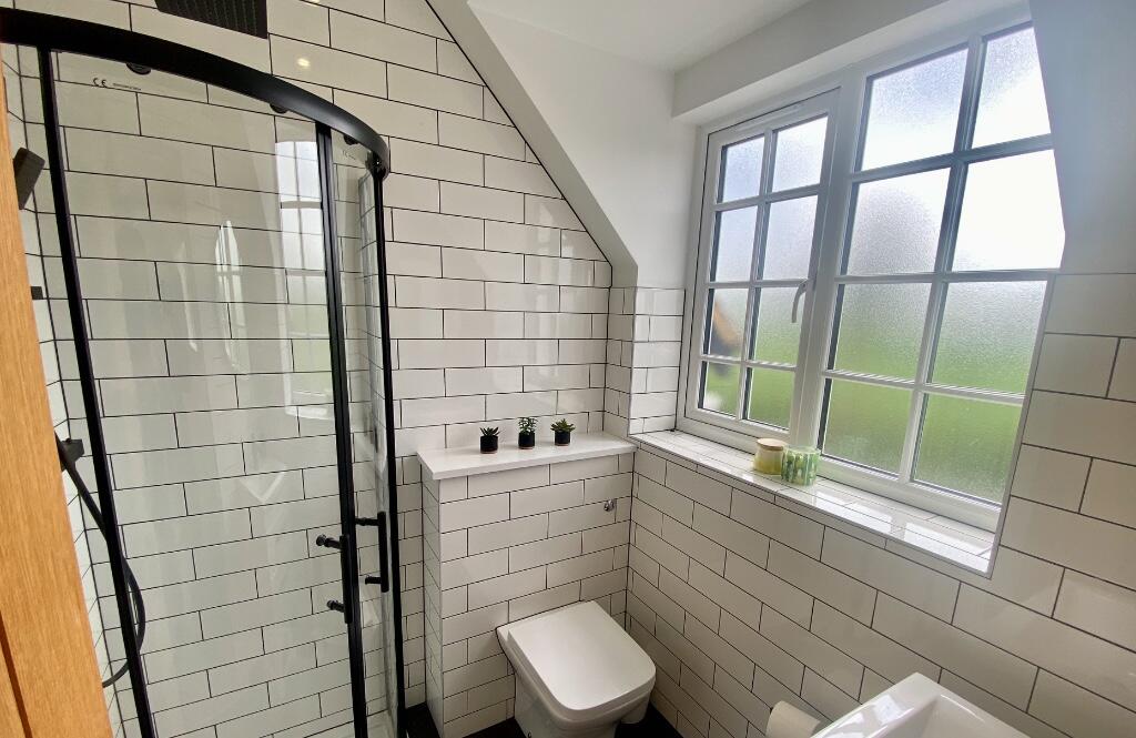 Ensuite shower room